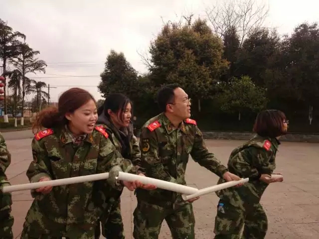 齊心奮進，夢想起航，遠景裝飾2015啟動大會-全員會師