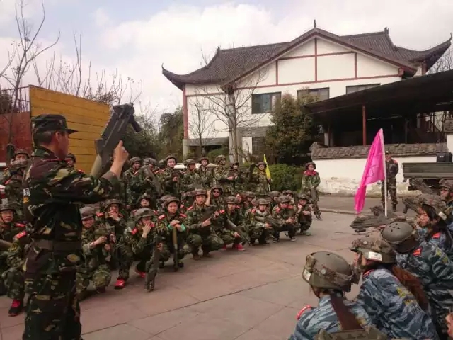 齊心奮進，夢想起航，遠景裝飾2015啟動大會-全員會師