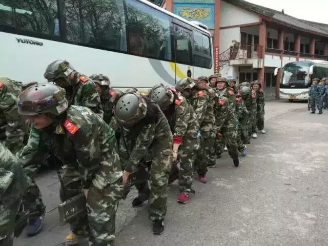 齊心奮進，夢想起航，遠景裝飾2015啟動大會-全員會師