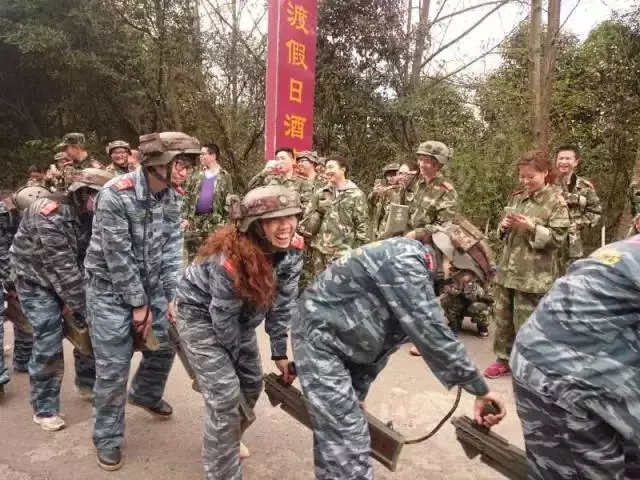 齊心奮進，夢想起航，遠景裝飾2015啟動大會-全員會師