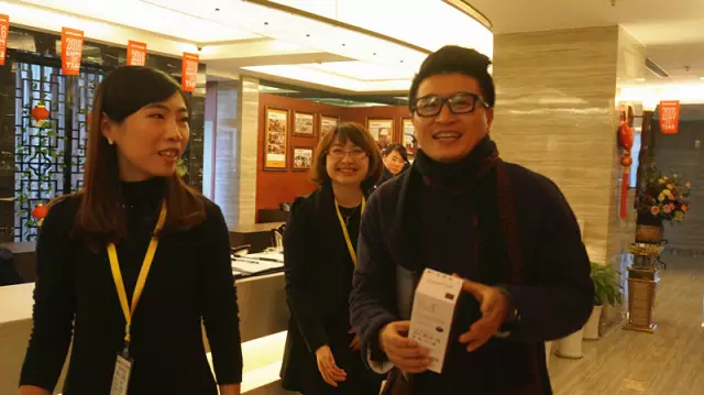 【齊心奮進(jìn) 團(tuán)結(jié)共贏】2015遠(yuǎn)景裝飾材料商總結(jié)大會圓滿召開！