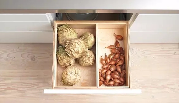這才叫廚房，你那只能叫雜貨堆！